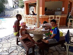 Pierhouse Hotel in Gouvia