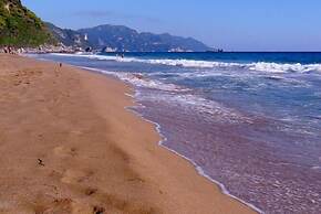 Pierhouse Hotel in Gouvia