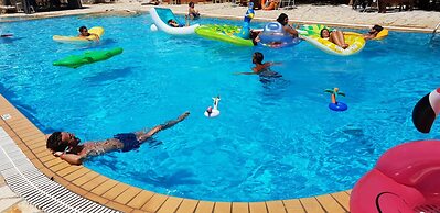 Pierhouse Hotel in Gouvia