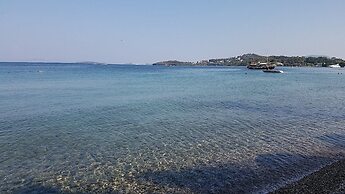 Pierhouse Hotel in Gouvia