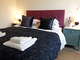 Pierhouse Hotel in Gouvia