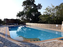 Pierhouse Hotel in Gouvia