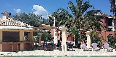 Pierhouse Hotel in Gouvia