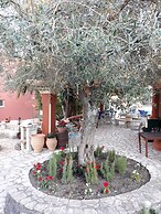 Pierhouse Hotel in Gouvia