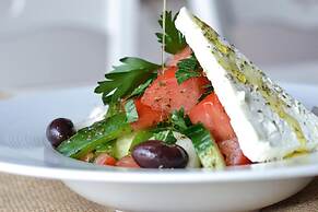 Pierhouse Hotel in Gouvia