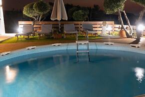 Sunset Bliss Villa in Karteros