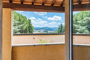 Corbezzola,Family Apt With Pool Near Volt