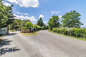 Fico Family Apt Shared Pool,volterra