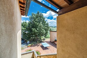 Fico Family Apt Shared Pool,volterra