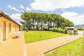 Fico Family Apt Shared Pool,volterra