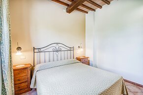 Melagrana Family Apt shared Pool,Volterra