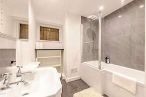 Beautifully Refurbished 2BD Flat- Clapham