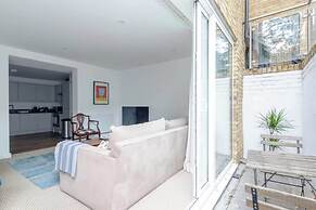 Beautifully Refurbished 2BD Flat- Clapham