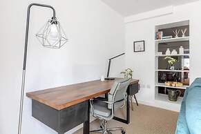 Beautifully Refurbished 2BD Flat- Clapham