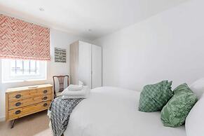 Beautifully Refurbished 2BD Flat- Clapham