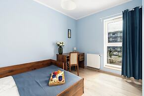 Mateckiego Apartment by Renters