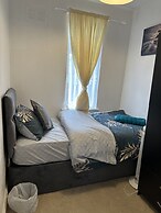 Gorgeous 5 Bedroom House