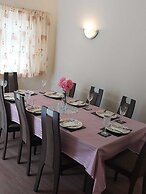 Gorgeous 5 Bedroom House