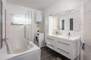 Seaview House Helena