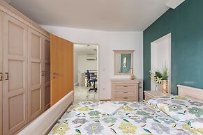 Seaview House Helena