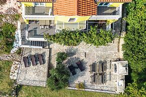 Seaview House Helena