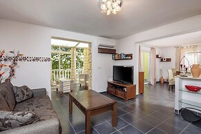 Seaview House Helena