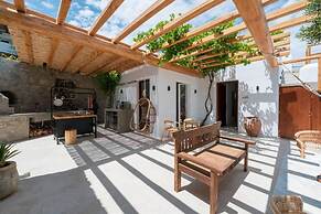 Nomade Villa 4 BD in Psarou