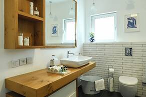 Country Vibes in Tel-Aviv by Sea N' Rent