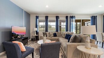 7 Bed Private Pool Home In Solterra Resort 7 Bedroom Home by RedAwning