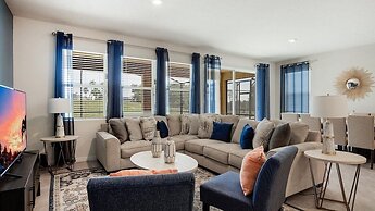 7 Bed Private Pool Home In Solterra Resort 7 Bedroom Home by RedAwning