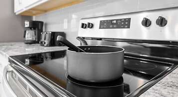 Lake View Solara Resort 6 Bed-private Pool 6 Bedroom Home