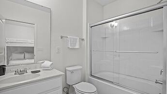 5 Bed With Private Pools Near Disney 5 Bedroom Townhouse