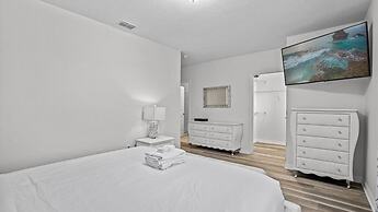 5 Bed With Private Pools Near Disney 5 Bedroom Townhouse
