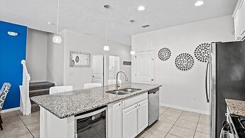 5 Bed With Private Pools Near Disney 5 Bedroom Townhouse