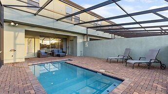 5 Bed 4 Bath Townhouse With Pool 5 Bedroom Townhouse