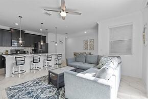 4 Bed 3 Bath In Champions Gate Resort! 4 Bedroom Townhouse