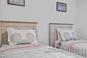 4 Bed 3 Bath In Champions Gate Resort! 4 Bedroom Townhouse