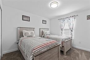 4 Bed 3 Bath In Champions Gate Resort! 4 Bedroom Townhouse