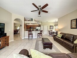 4 Bed 4 Bath With Private Pool/spa 4 Bedroom Home by RedAwning