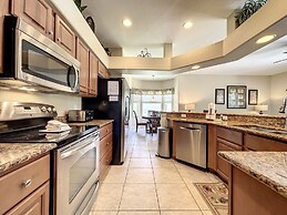 4 Bed 4 Bath With Private Pool/spa 4 Bedroom Home by RedAwning