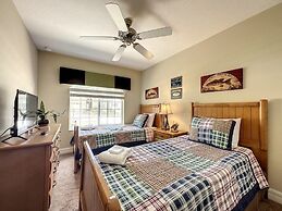 4 Bed 4 Bath With Private Pool/spa 4 Bedroom Home by RedAwning