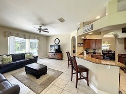 4 Bed 4 Bath With Private Pool/spa 4 Bedroom Home by RedAwning