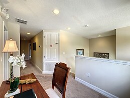 4 Bed 4 Bath With Private Pool/spa 4 Bedroom Home by RedAwning