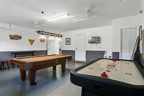 6 Beautiful Bedrooms 6 Baths Pool & Spa 6 Home by RedAwning