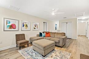 6 Beautiful Bedrooms 6 Baths Pool & Spa 6 Home by RedAwning