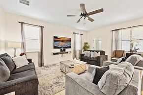 6 Beautiful Bedrooms 6 Baths Pool & Spa 6 Home by RedAwning