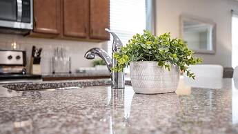 New Home 7 Bed Solara Resort Private Pool/spa 7 Bedroom Home by RedAwn