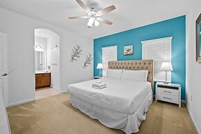 Large 7 Bed In Solterra Pool, Spa Near Disney 7 Bedroom Home by RedAwn