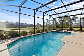 Large 7 Bed In Solterra Pool, Spa Near Disney 7 Bedroom Home by RedAwn