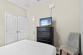 Fun In The Sun 5 Bed 5 Bath - Pool Near Disney 5 Bedroom Home by RedAw